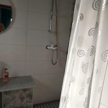 Albdevara Mar Srl בית כפרי ואמה וקה