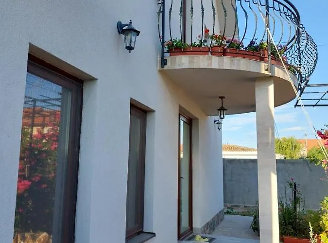 Летний дом Albdevara Mar Srl Вама-Веке