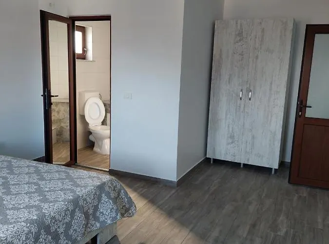 Летний дом Albdevara Mar Srl