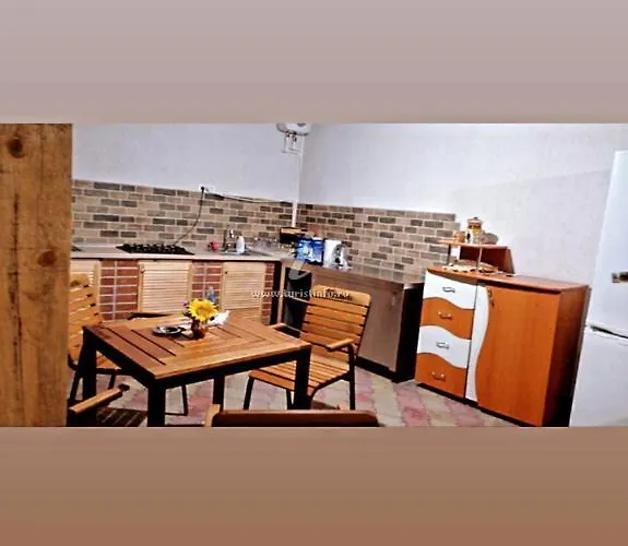 Albdevara Mar Srl * Вама-Веке